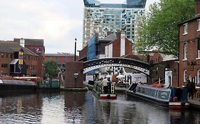 Cosy Studio Apartment In Birmingham City Centre